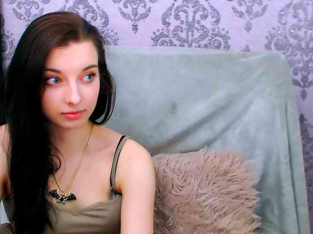 VirginLuna webcam