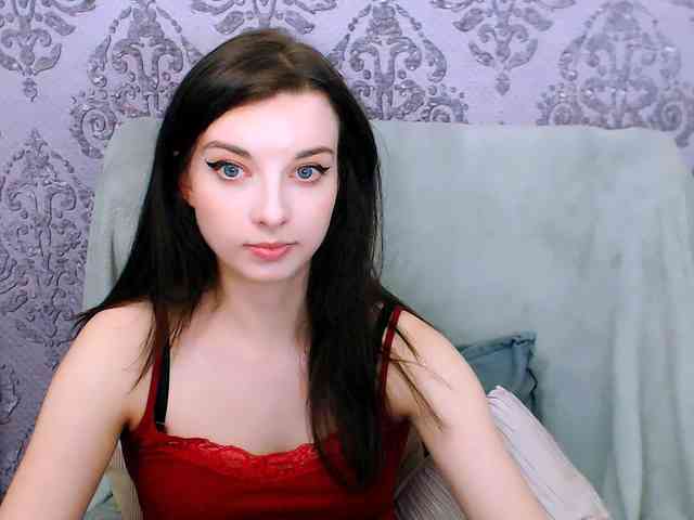 VirginLuna webcam