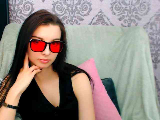 VirginLuna webcam