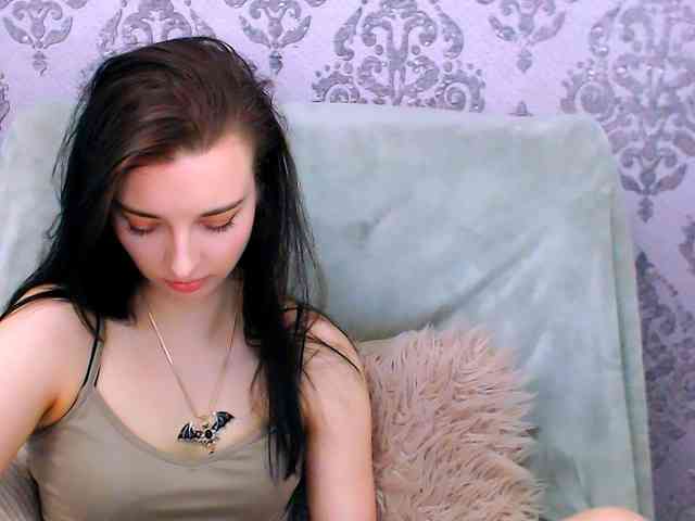 VirginLuna webcam