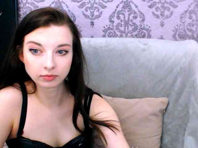 VirginLuna webcam
