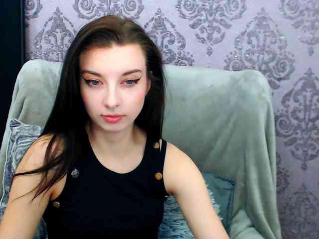 VirginLuna webcam