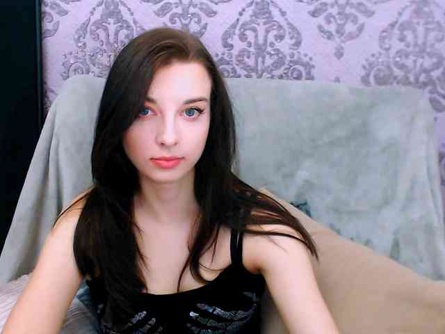 VirginLuna webcam