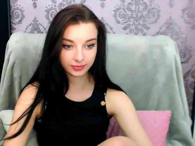 VirginLuna webcam