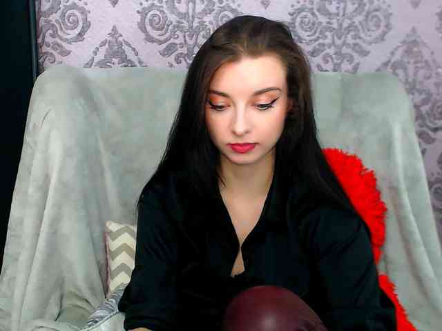 VirginLuna webcam