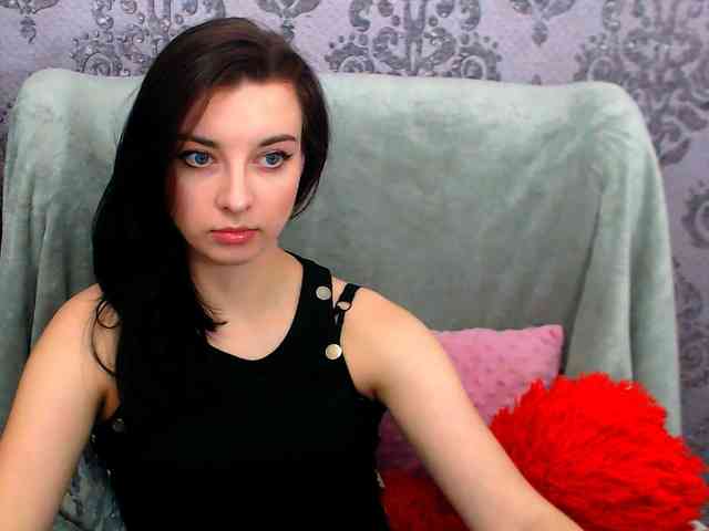 VirginLuna webcam