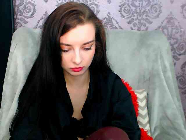 VirginLuna webcam