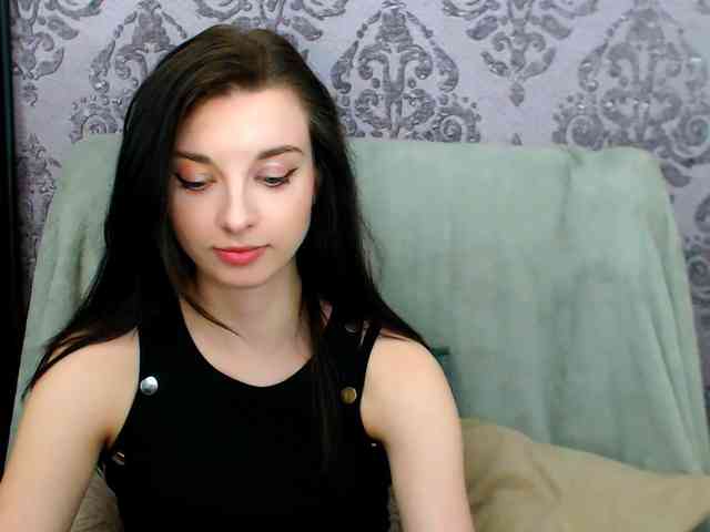 VirginLuna webcam
