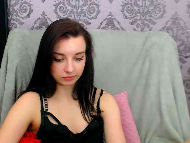 Model: VirginLuna