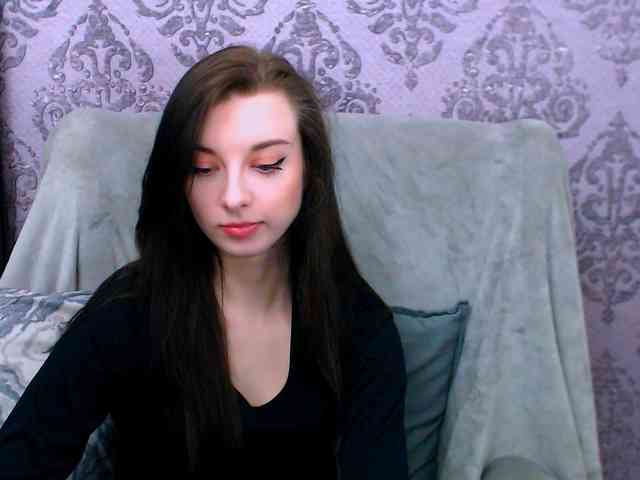 VirginLuna webcam