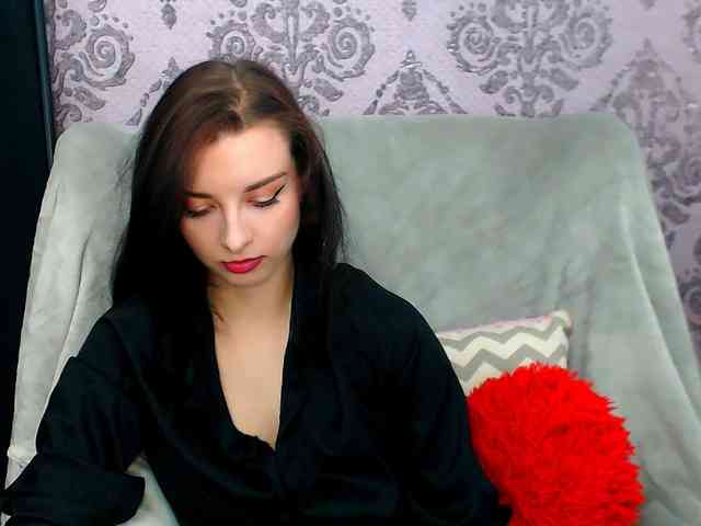 VirginLuna webcam