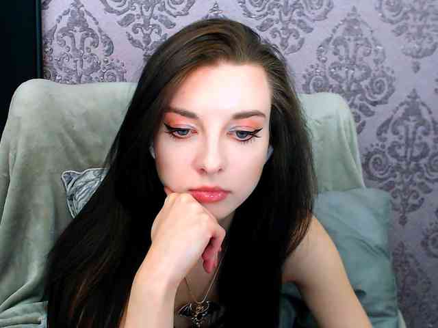 VirginLuna webcam