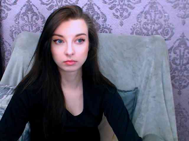 VirginLuna webcam