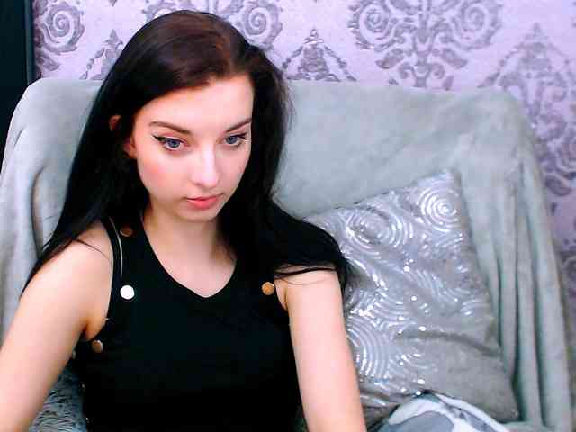 VirginLuna webcam
