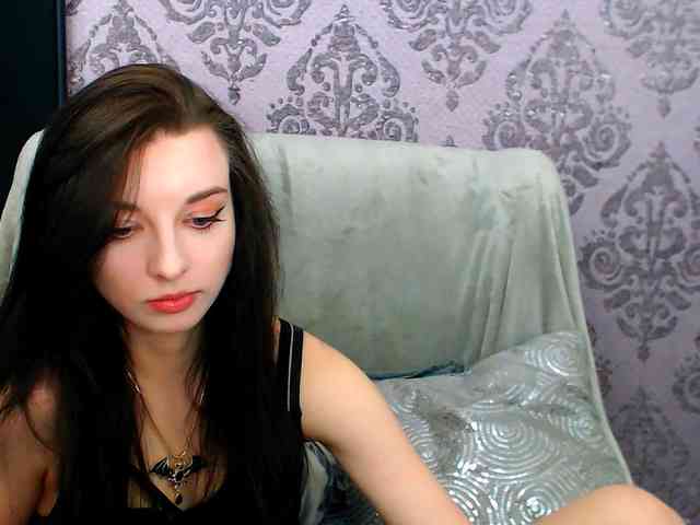 VirginLuna webcam