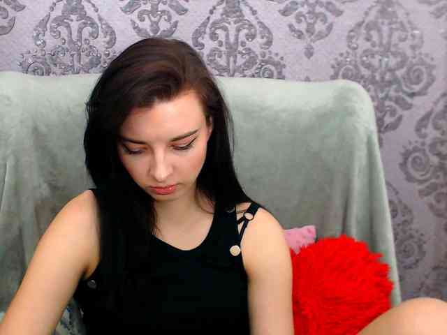 VirginLuna webcam