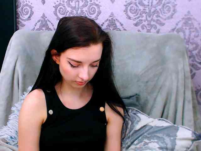 VirginLuna webcam