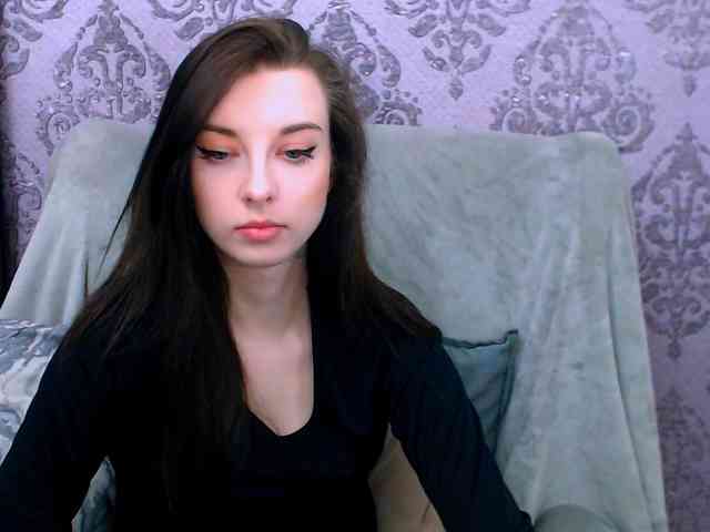 VirginLuna webcam