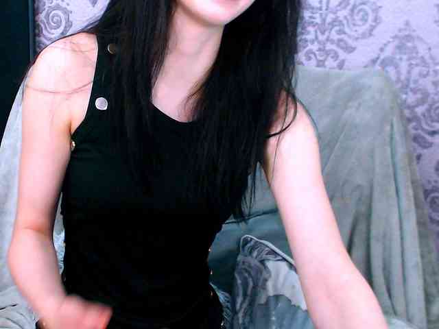 VirginLuna webcam