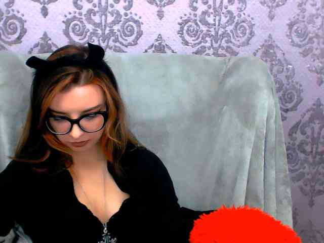 VirginLuna webcam