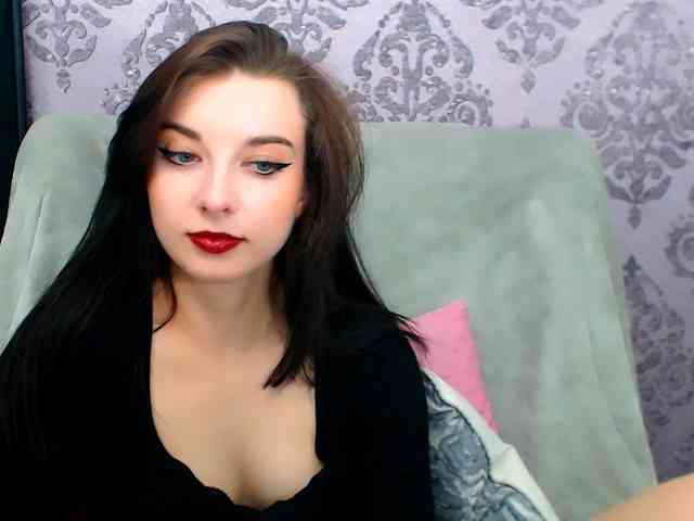 VirginLuna webcam