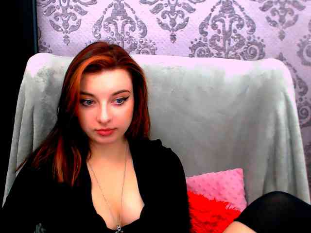 VirginLuna webcam