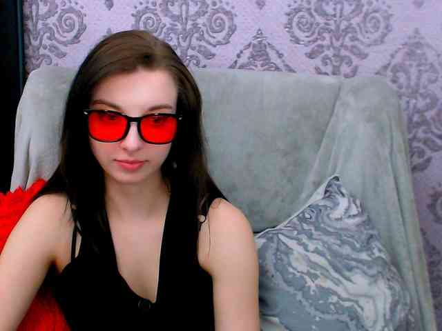 VirginLuna webcam
