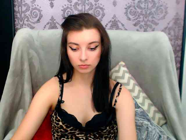 VirginLuna webcam