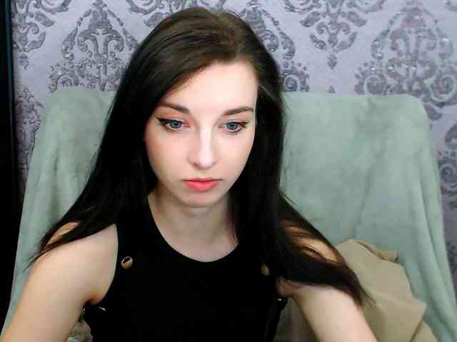 VirginLuna webcam