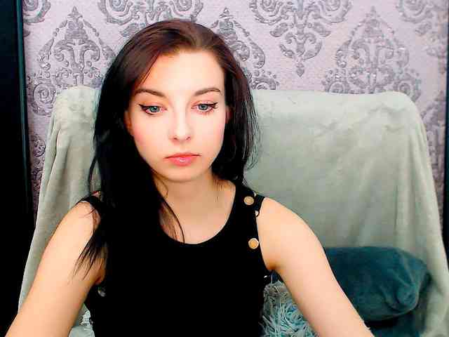 VirginLuna webcam
