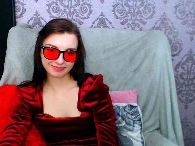 VirginLuna webcam