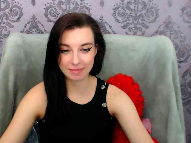 VirginLuna webcam