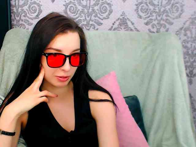 VirginLuna webcam