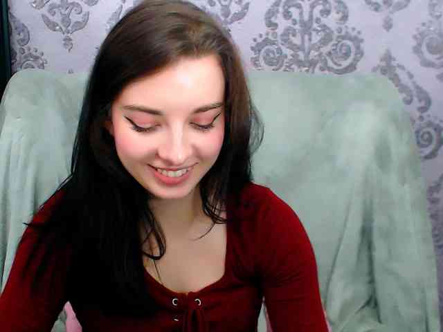 VirginLuna webcam