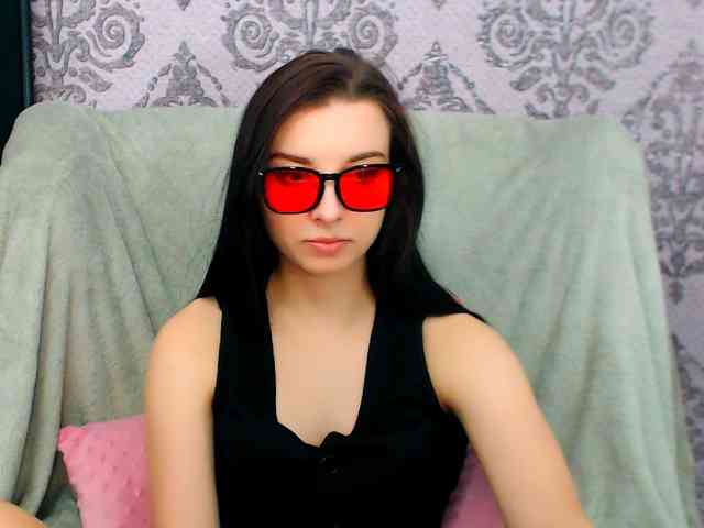 VirginLuna webcam