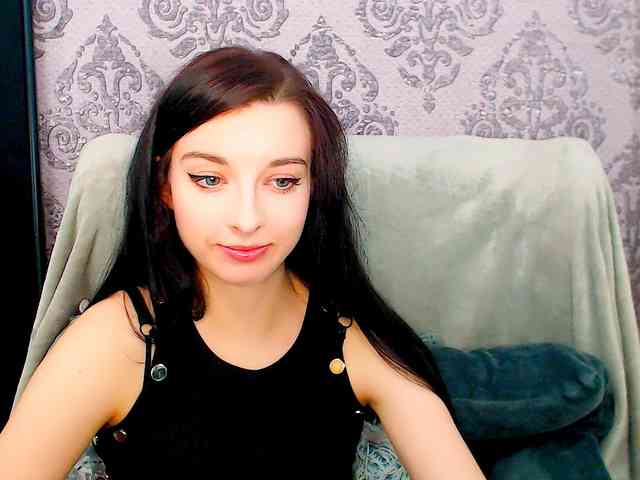 VirginLuna webcam