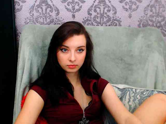 Model: VirginLuna