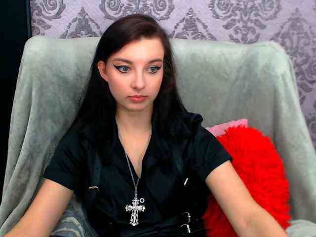 VirginLuna webcam