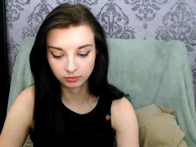 VirginLuna webcam
