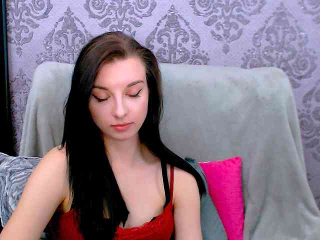 VirginLuna webcam