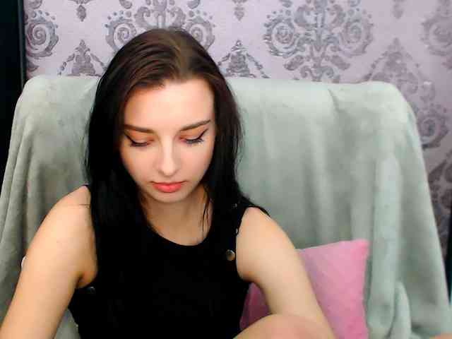 VirginLuna webcam