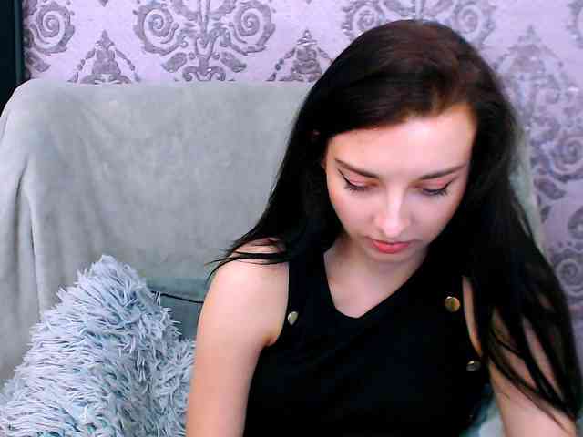 VirginLuna webcam