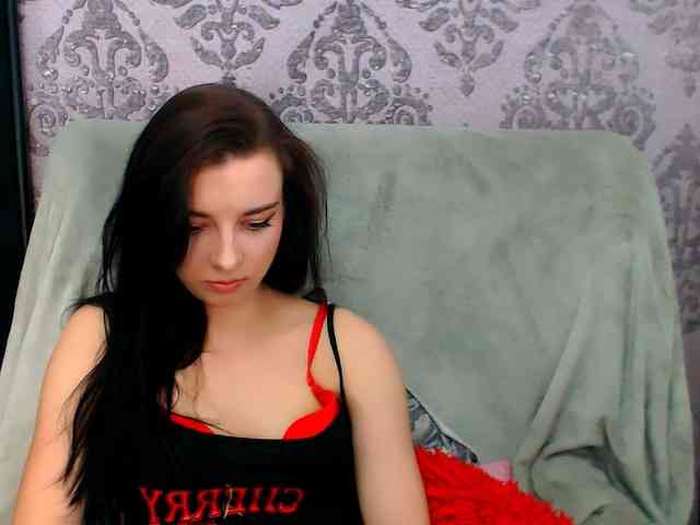 VirginLuna webcam