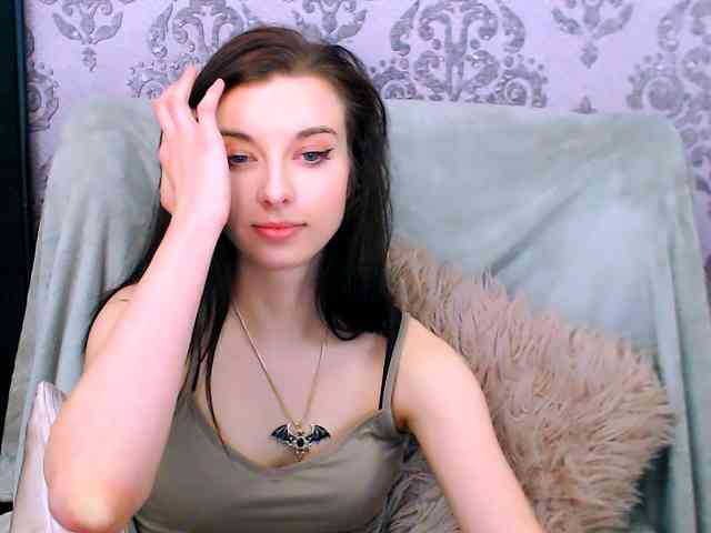 VirginLuna webcam