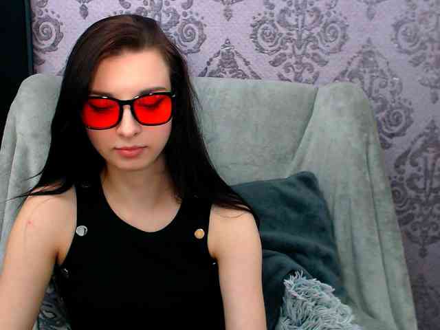 VirginLuna webcam