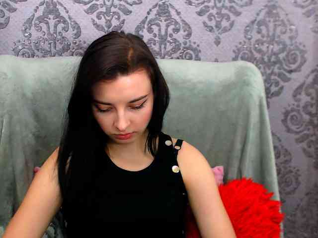 VirginLuna webcam