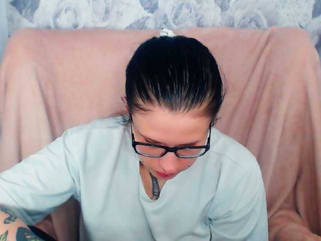 CleaTattoo live cam on BongaCams