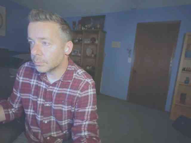 chrisw8125