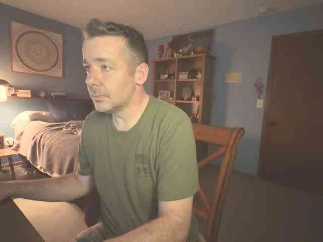 chrisw8125
