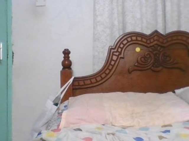 peacekhloe live cam on BongaCams